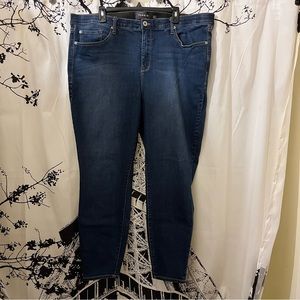 Torrid Sky High Skinny Jeans Comfort Stretch Waist Dark Wash Plush Size 24W